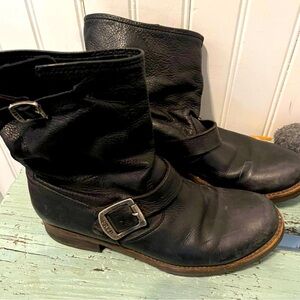 FRYE Slouchy Motorcycle Boots Women’s  Sz 7